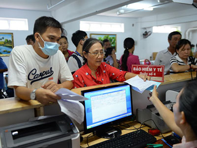 Do viện phí tăng, hộ gia đình mua BHYT tăng 13 lần?