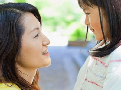 Nhìn vào nhóm máu của mẹ trong bệnh án, mắt tôi mờ đi, hoang mang vô cùng
