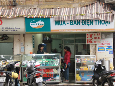 Trao nhầm con ở Hà Nội: Nhiều kẻ mạo danh người thân để lừa tiền
