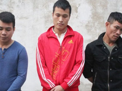 Nổ 2 phát súng đòi tiền hoa hồng đấu giá đất
