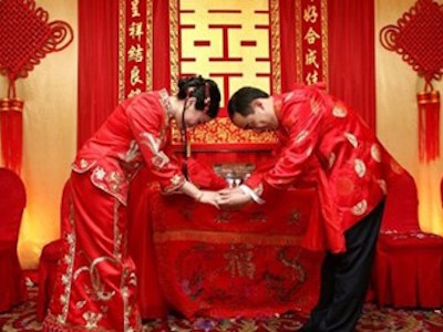 Đại gia đăng tuyển nữ giám đốc kiêm... vợ con trai