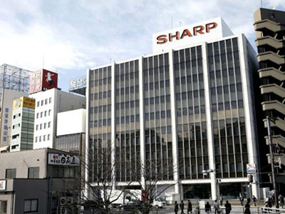 Foxconn hạ mức giá mua lại Sharp xuống chỉ còn 900 triệu USD, từ lời đề nghị 6,2 tỷ USD