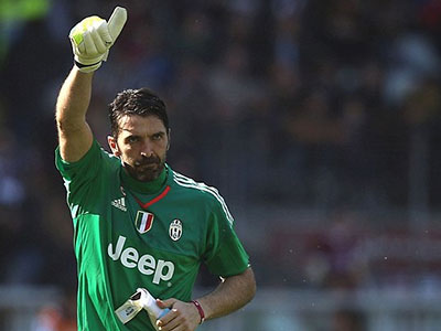 "Người nhện" Buffon thiết lập kỷ lục khủng ở Serie A