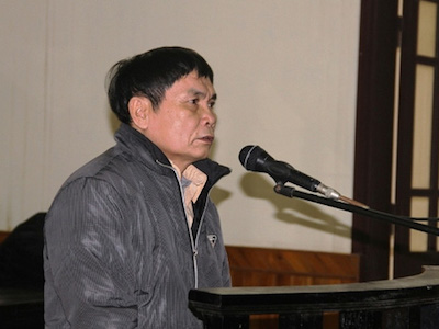 “Nổ” là người nhà bí thư tỉnh ủy lừa chạy việc