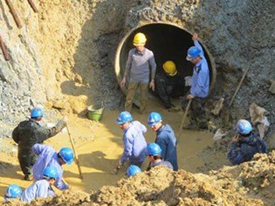 Trung Quốc thắng thầu đường ống nước Sông Đà 2 và nỗi lo của dân