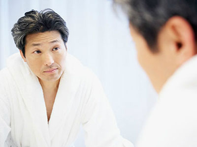 Những vấn đề về tình dục mà đàn ông gặp phải khi già đi