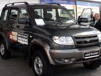 Ôtô Nga quay lại: Nhà giàu nhớ Lada, dân phượt khát UAZ?