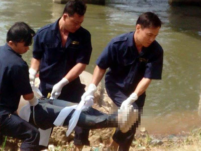 Phát hiện thi thể nghi là nạn nhân vụ sập cầu Ghềnh