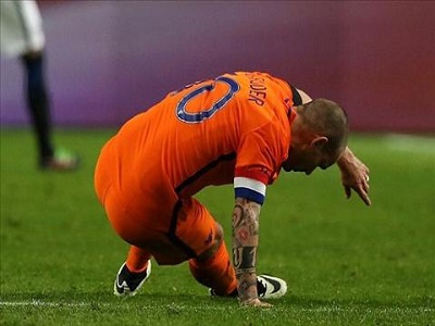 Hà Lan mất đội trưởng ở màn so tài với Anh