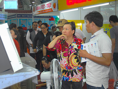 Quan hệ thân hữu bóp chết việc làm ăn chân chính