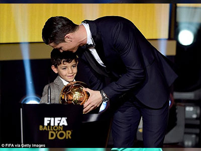 Ronaldo muốn con trai Cristiano Jr cũng trở thành siêu sao bóng đá