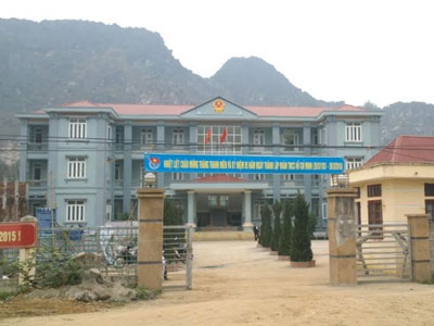 Hiệu trưởng gây tai nạn, 2 cán bộ địa chính thương vong