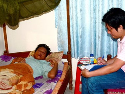 Hơn 40 côn đồ đi 5 ô tô đánh người trả thù cho chú