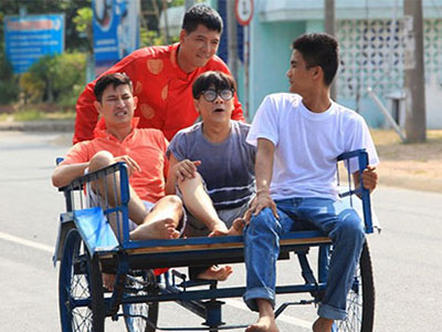 "Vợ ơi… em ở đâu?": Mấy chàng hề đắt giá hơn cả dàn mỹ nhân