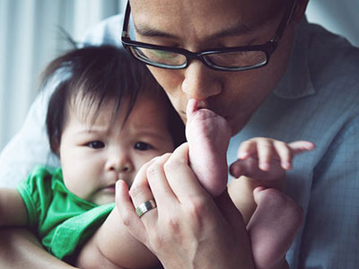 Hành động tưởng bình thường của người Việt có thể bị khép tội dâm ô trẻ em ở nước ngoài
