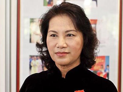Nữ đại biểu đầu tiên được giới thiệu làm Chủ tịch Quốc hội