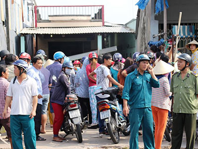 Thi thể cô gái cắm đầu vào xô nước, nghi bị cướp sát hại