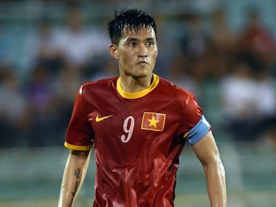 Công Vinh phản pháo chuyện tự ý đóng quảng cáo với Thủy Tiên