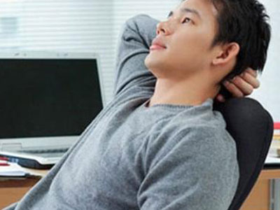 "Kết hôn 2 tuần, tôi bị vợ tát ba cái rát má"
