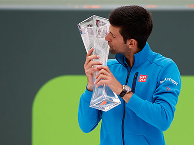 Djokovic vô địch Miami Mở rộng, vượt Federer về tiền thưởng
