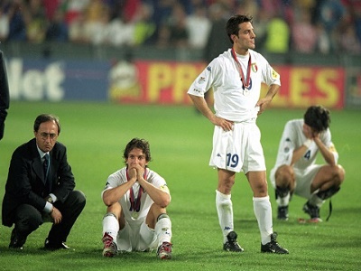 Azzurri và nỗi đau khôn nguôi tại Euro 2000