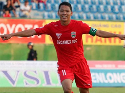 B.Bình Dương 3 – 2 Jeonbuk Hyundai: Anh Đức lập cú đúp trên chấm phạt đền