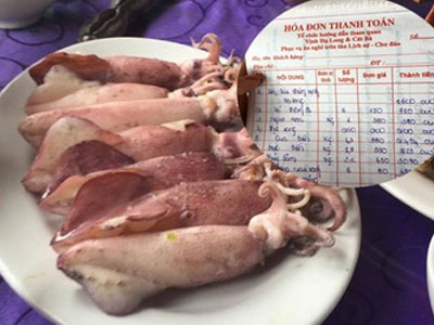 Thực khách phát khóc với hóa đơn ăn trưa cả chục triệu bị "cân điêu, tính giá đểu"