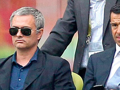 Đại diện Mourinho gặp MU chấm dứt lằng nhằng