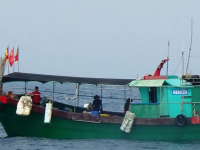 6 tàu cá Trung Quốc xâm phạm sâu vùng biển Quảng Bình