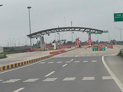 Nghịch lý cao tốc Hà Nội- Hải Phòng: Đẹp mà... ế