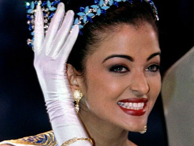 Hoa hậu đẹp nhất mọi thời “dính chàm” vụ hồ sơ Panama