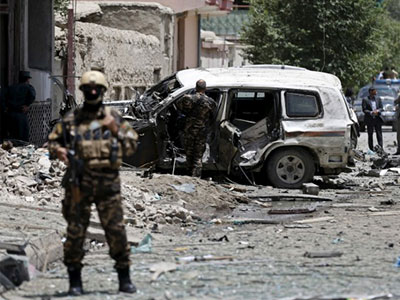 Afghanistan: Xe của Bộ Giáo dục bị đánh bom, 7 người thương vong