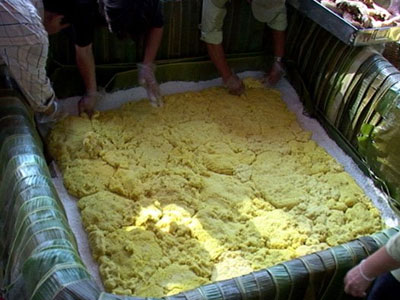 Vì sao Giỗ Tổ Hùng Vương 2016 không nhận bánh chưng 2,5 tấn?