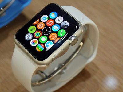 Apple Watch mới sẽ có camera tự sướng