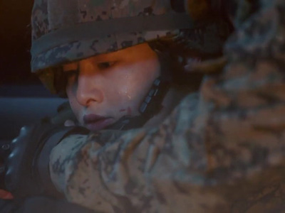 “Hậu Duệ Mặt Trời”: Khán giả thót tim khi Song Joong Ki tử trận ở phút thứ 89!
