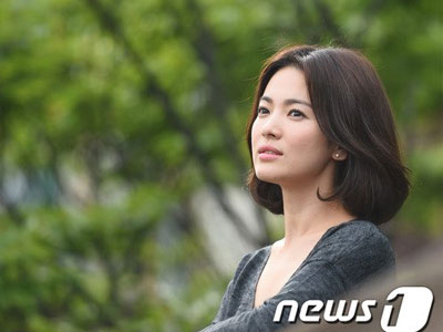 Sau tin đồn gái bao, Song Hye Kyo từ chối 1 triệu USD