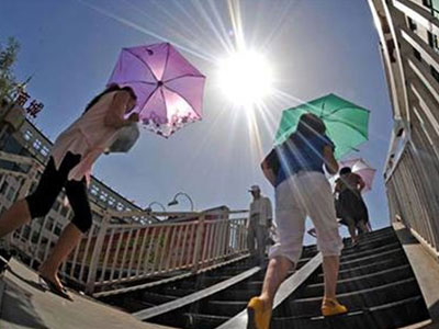 Vì sao mới đầu hè, nắng nóng gay gắt đã "hoành hành"?