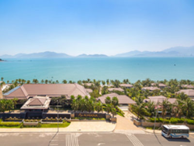 Nha Trang vào top 3 bãi biển hấp dẫn nhất Việt Nam