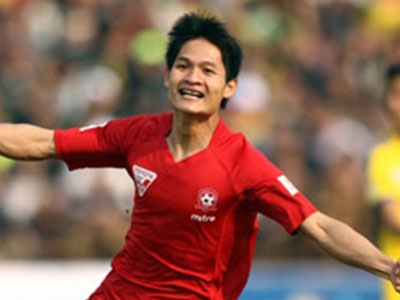 Tiền đạo Việt thất thế “toàn tập” tại V-League