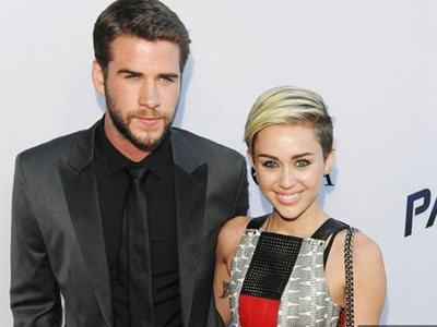Bạn trai Miley Cyrus phủ nhận đính hôn lần 2
