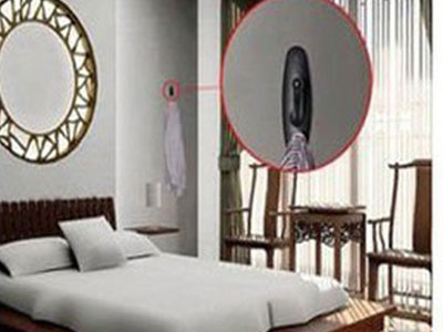 Nếu thấy chiếc móc áo này ở khách sạn, nhà nghỉ bạn tới, hãy cẩn thận!