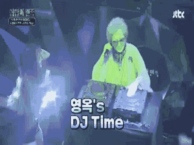 Cụ bà 80 tuổi gây sốt khi... rap và chơi DJ chuyên nghiệp