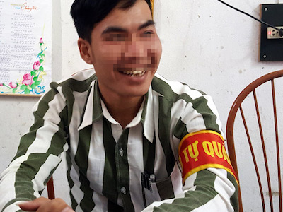 Tình yêu hiếm có của cô gái dành cho tên "yêu râu xanh"