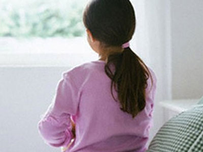 Bắt nghi phạm hiếp dâm con gái riêng của người tình