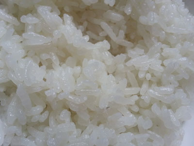 Cơm gạo lạ nở dài gần 2cm: Giật mình với đặc sản hiếm