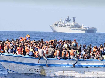 Chìm tàu chở người di cư từ Libya, gần 500 người thiệt mạng