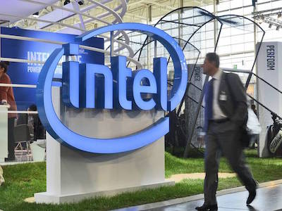 Intel sa thải 12.000 lao động