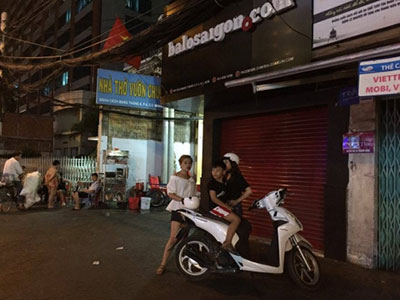 "Nữ quái" cắt cổ nữ nhân viên bán hàng để cướp khai gì?