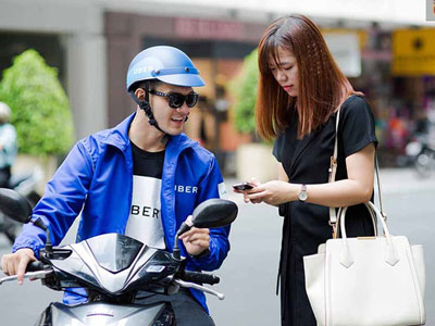 Uber chính thức ra mắt dịch vụ xe ôm với cuớc phí 3.700 đồng/km