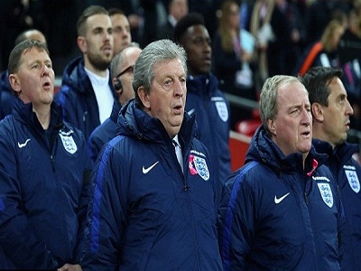EURO 2016: Roy Hodgson cần phải học hỏi Ranieri